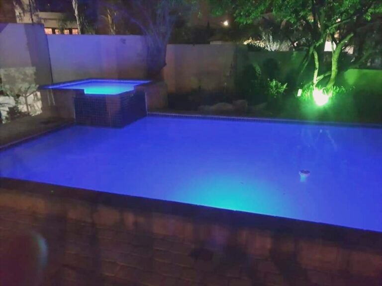 Jacuzzi & pool combo