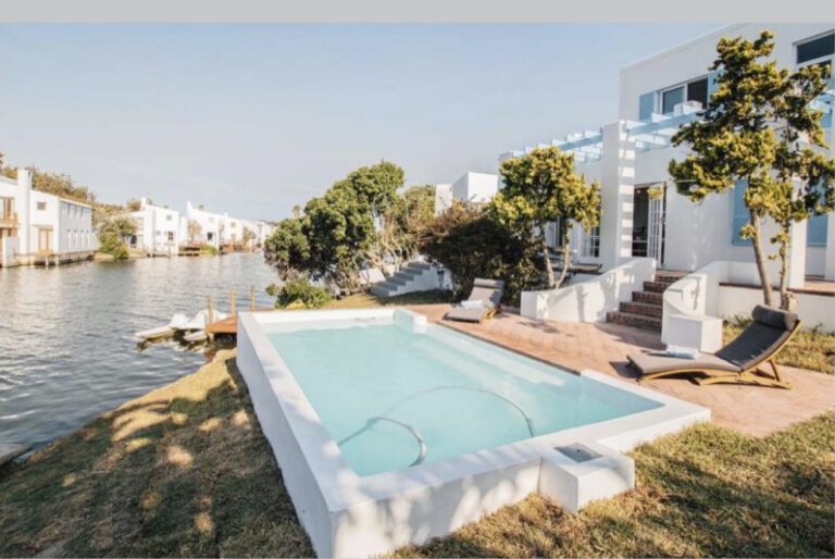 NSPI award-winning pool by Horizon Pools (Pty) Ltd in Strand, Western Cape — Residential One Piece Moulded Fibreglass Or Vinyl Pools – Over 20m2