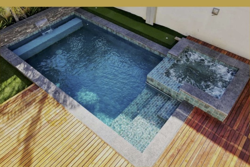 NSPI award-winning pool by Radiant Pools in Cape Town, Western Cape — 2023 National Pool Of The Year (concrete)