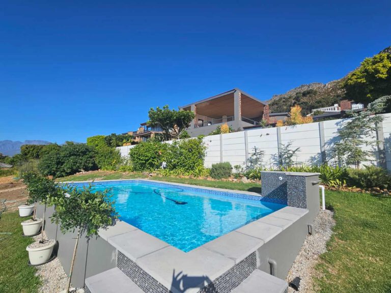 Extreme Pools — pool project photograph 6 of 13