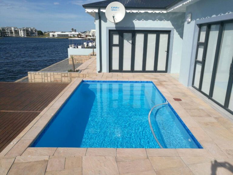 Bayline Pools — pool project photograph 4 of 8